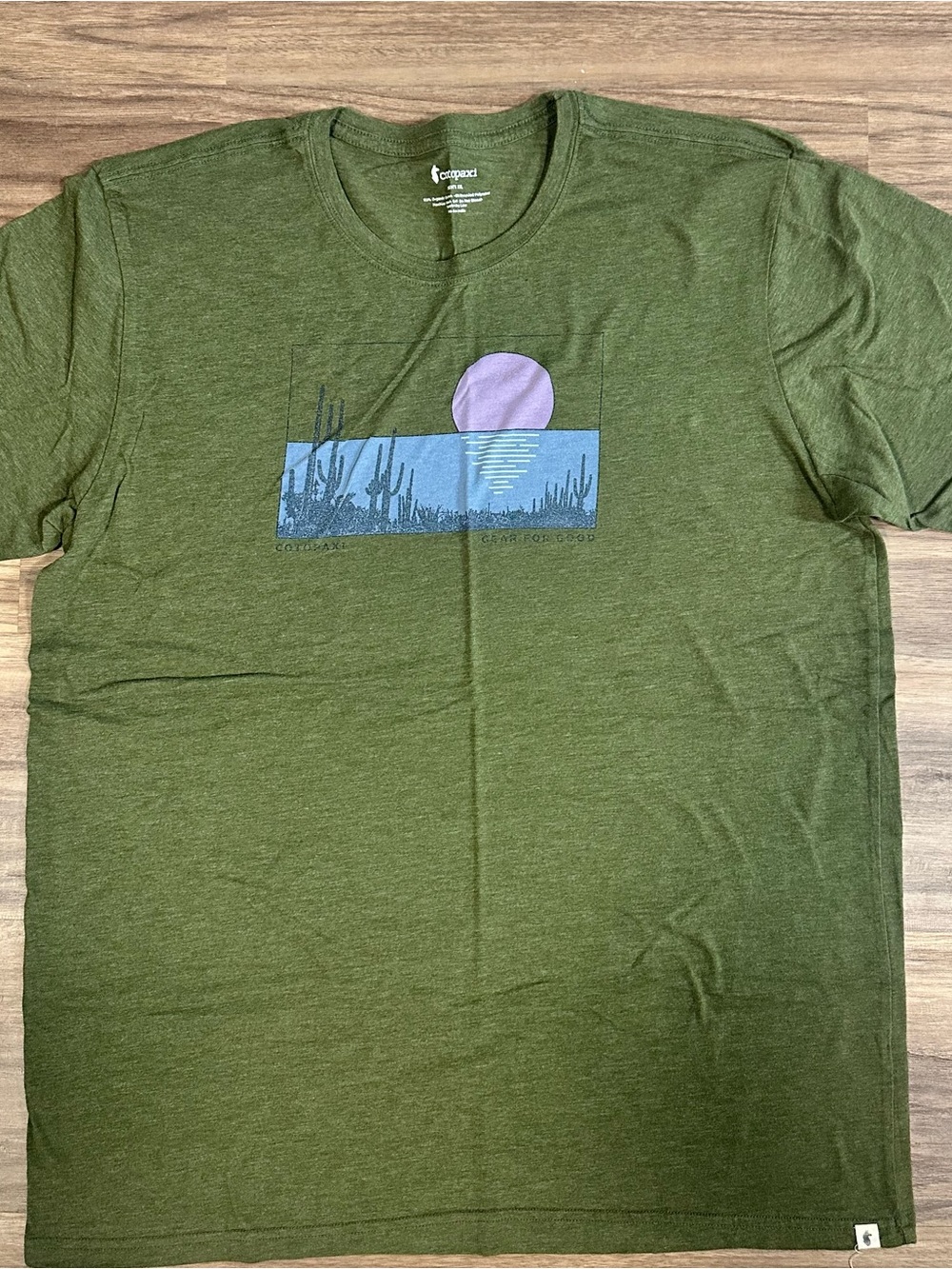 Cotopaxi Olive Green Short Sleeve Tee with Pink Sunset Graphic mens xxl